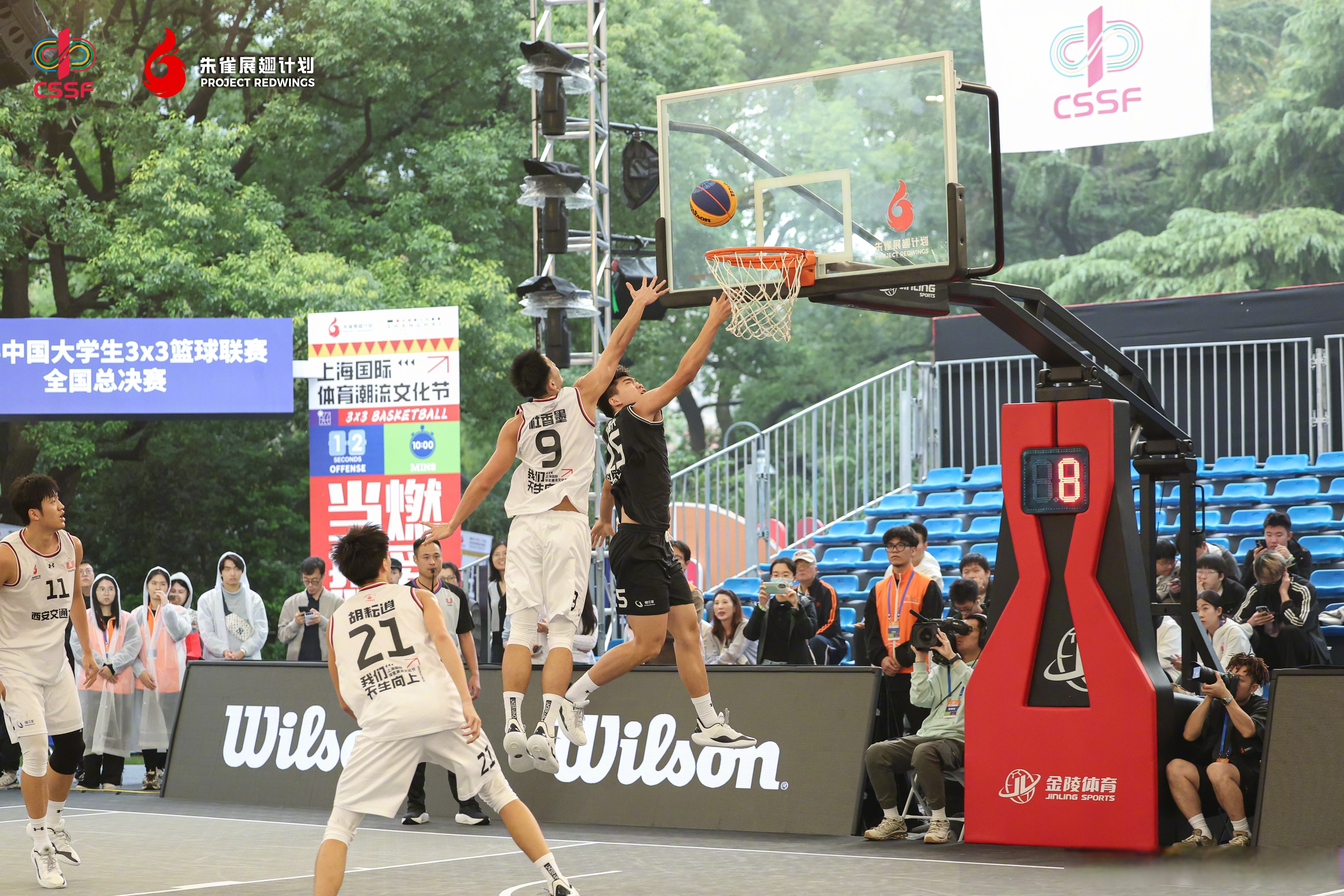 爱游戏APP-一个国家的篮球队在国际比赛中全胜