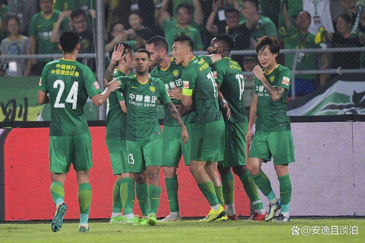 爱游戏娱乐-上海德比今晚打响，谁能笑到最后？