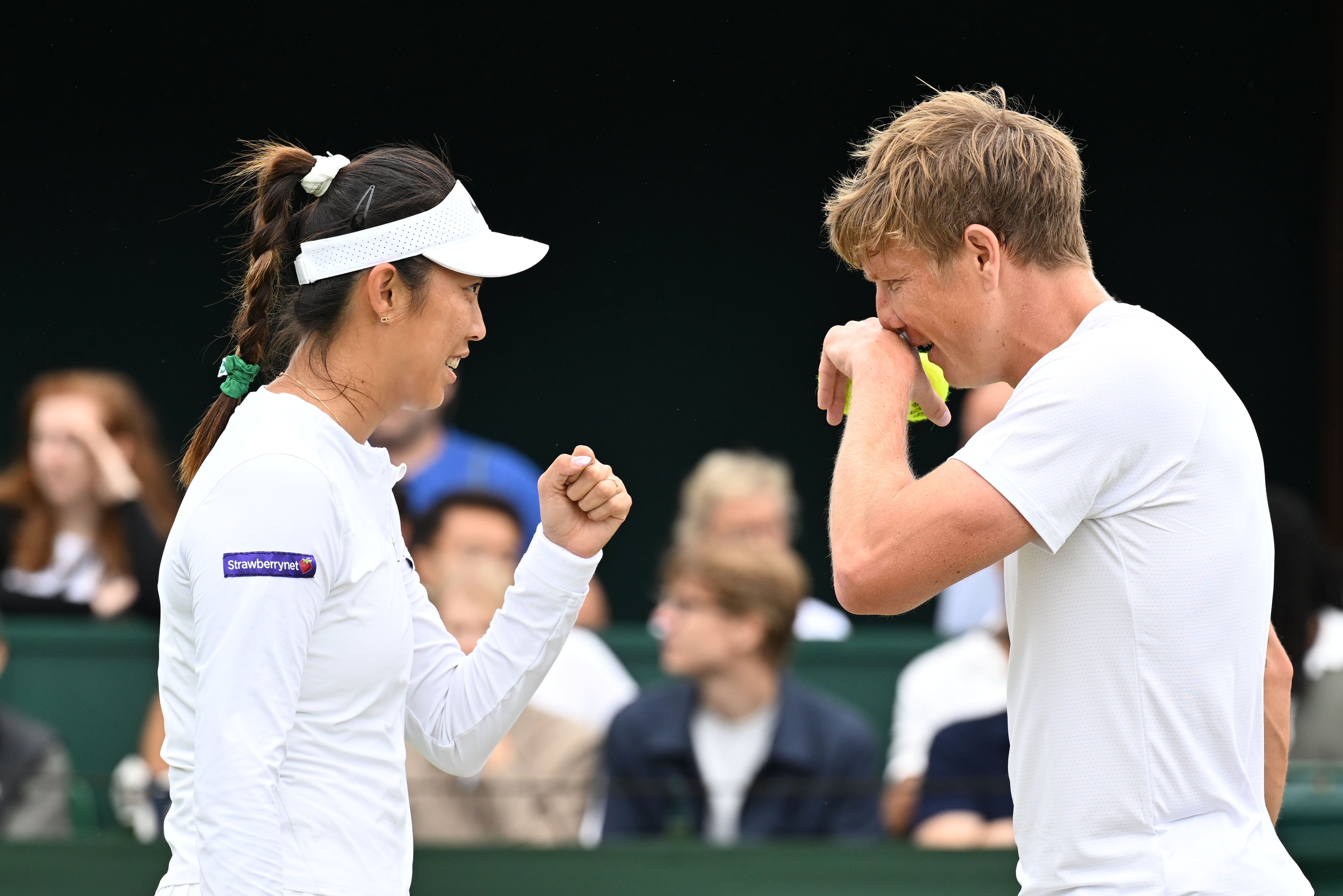 包含温网横扫蒙特卡洛大师赛，穆雷刷新纪录的词条